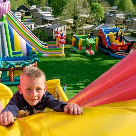 Camping Country Park Crecy La Chapelle - Site Officiel - Next To Disneyland Paris Buitenkant foto
