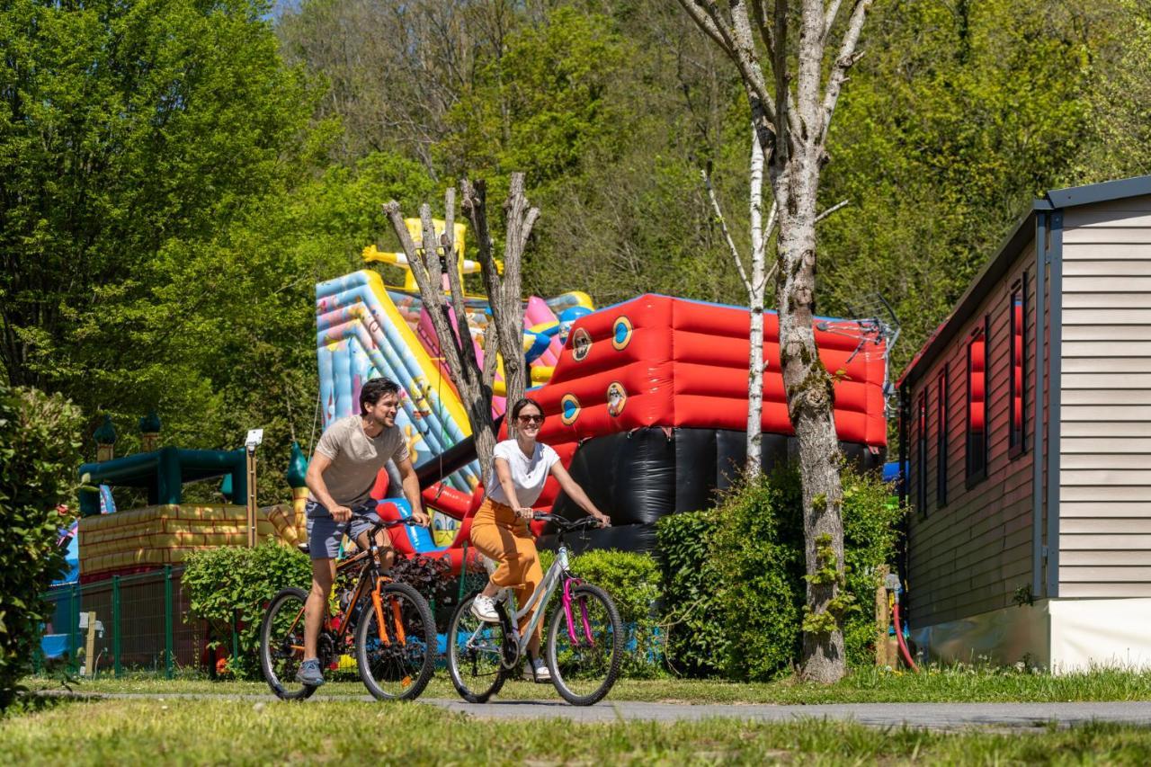 Camping Country Park Crecy La Chapelle - Site Officiel - Next To Disneyland Paris Buitenkant foto