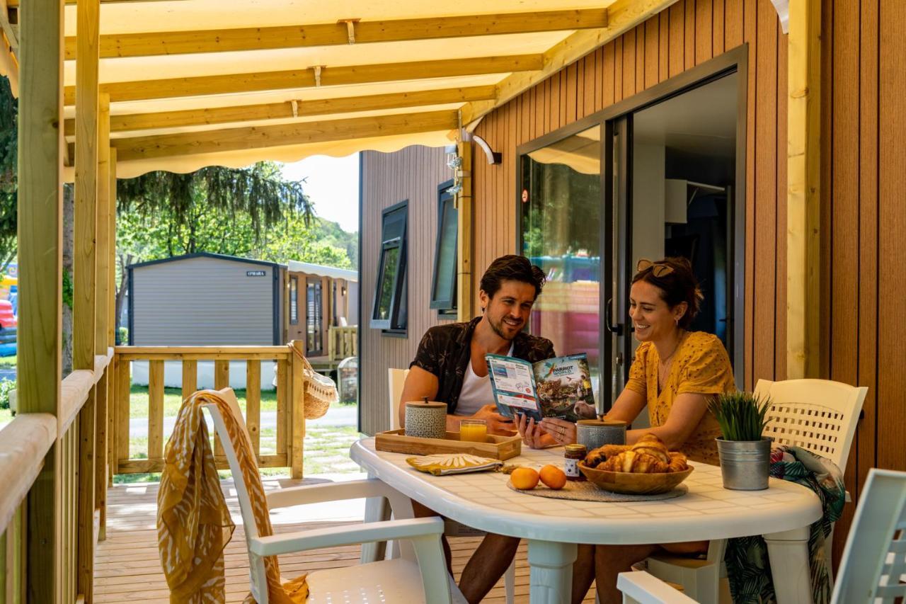 Camping Country Park Crecy La Chapelle - Site Officiel - Next To Disneyland Paris Buitenkant foto
